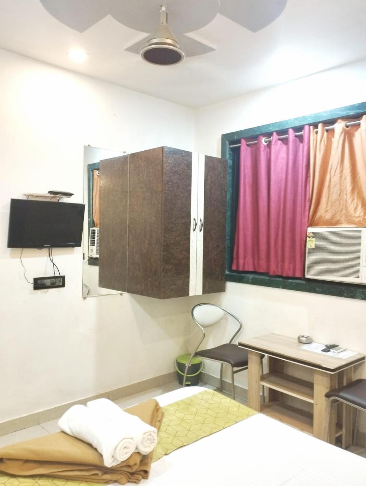Hotel Shubham Residency Mahape Navi Mumbai Esterno foto